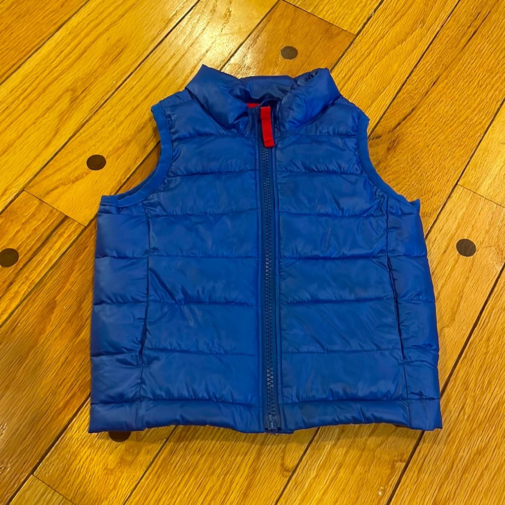 Great condition primary 2T down vest